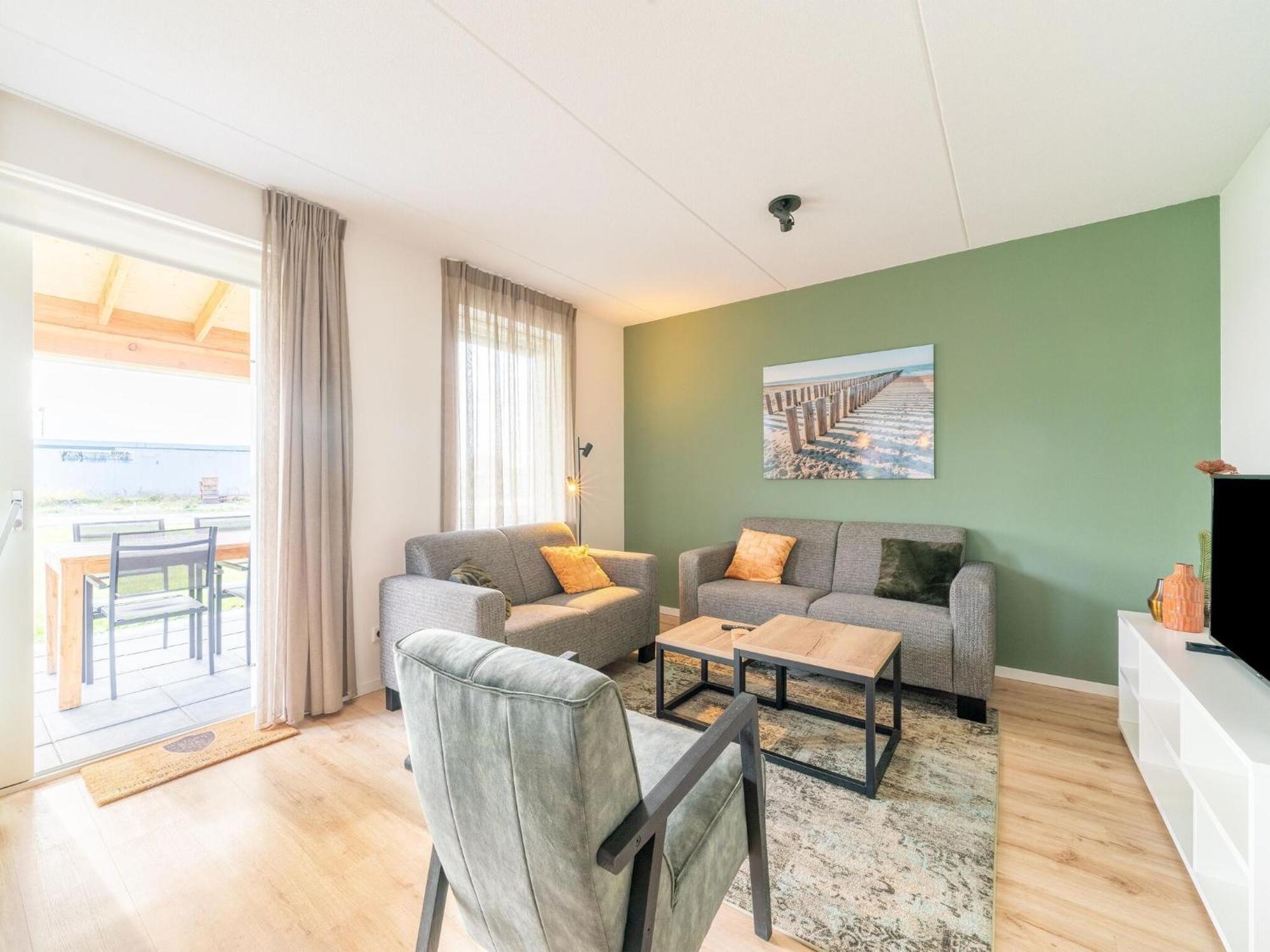 Vakantiehuis Welcoming With Private Garden *