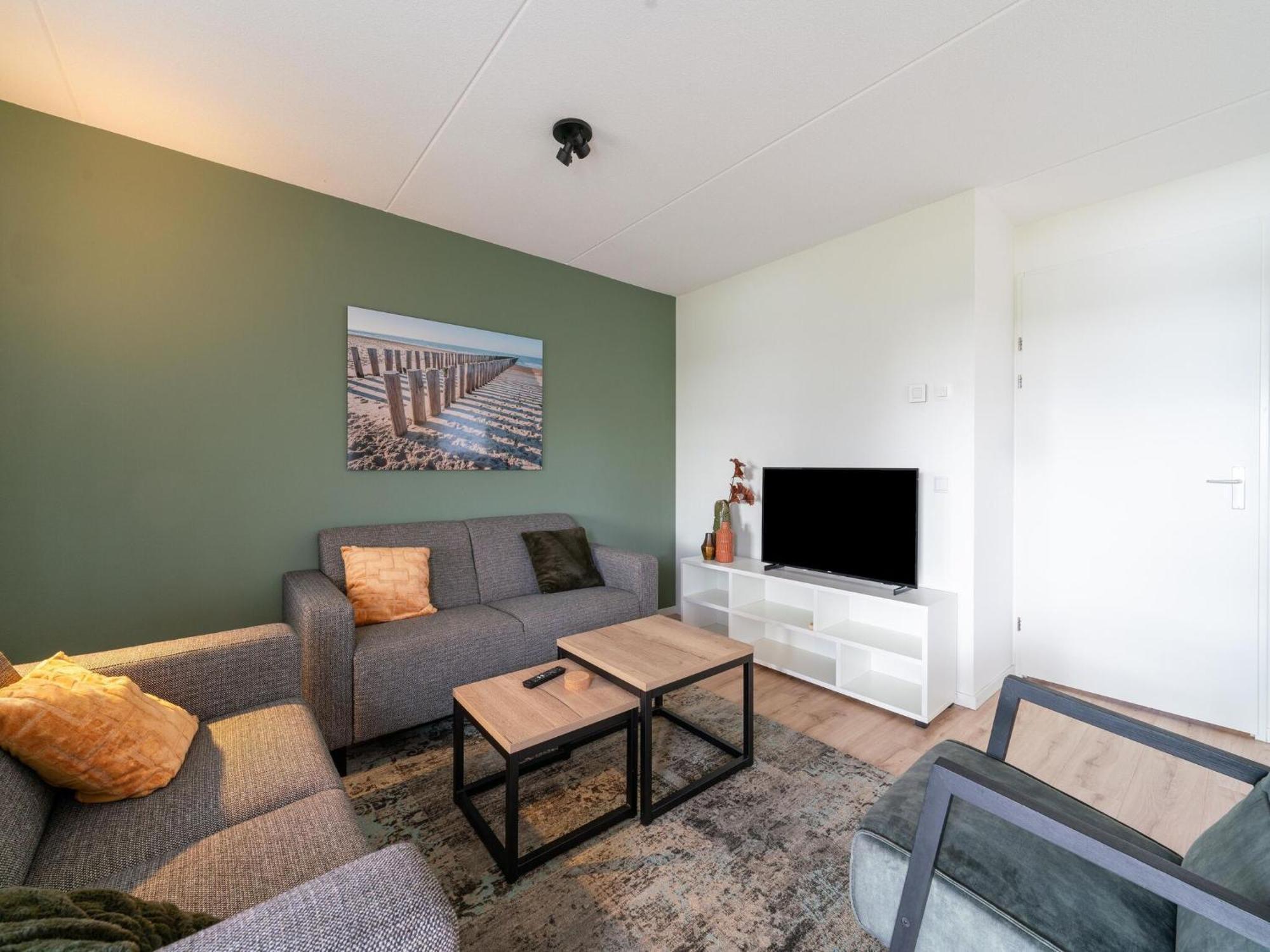 Vakantiehuis Welcoming With Private Garden